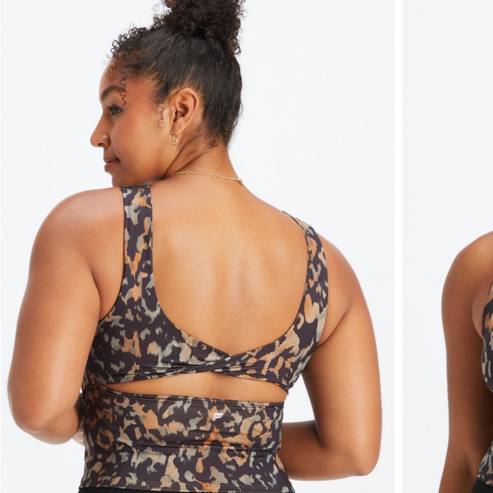 Oasis Twist Built In Bra Tank Wild Camo
